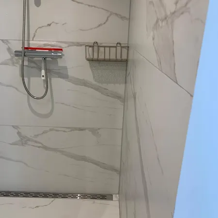 South Ii With Free Parking