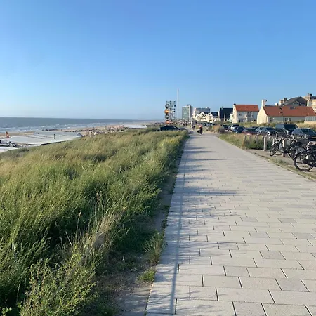 South Ii With Free Parking Apartman