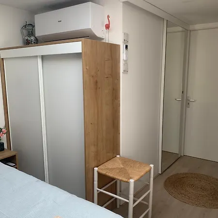 South Ii With Free Parking