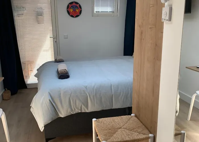 South Ii With Free Parking Appartement