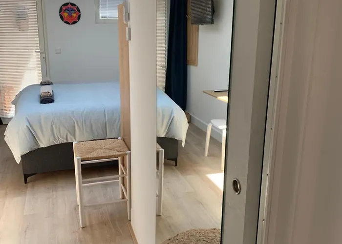 South Ii With Free Parking Appartement